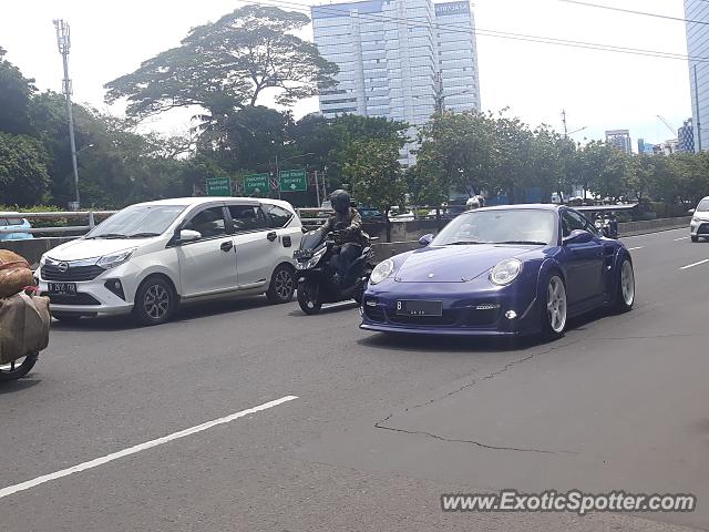 Porsche 911 spotted in Jakarta, Indonesia