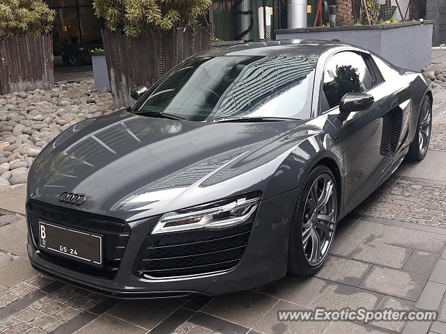 Audi R8 spotted in Jakarta, Indonesia