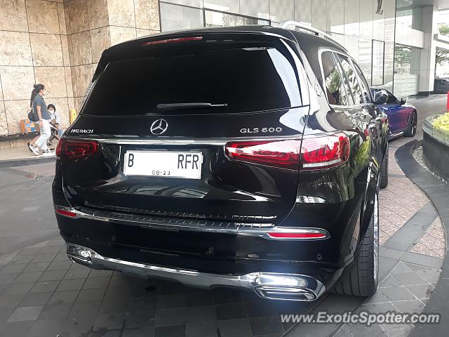 Mercedes Maybach spotted in Jakarta, Indonesia