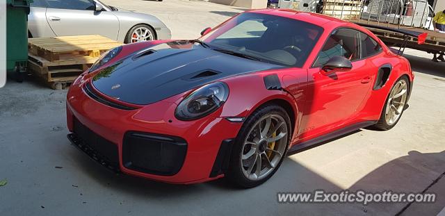 Porsche 911 GT2 spotted in Sydney, Australia