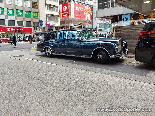 Rolls-Royce Phantom spotted in Hong kong, China
