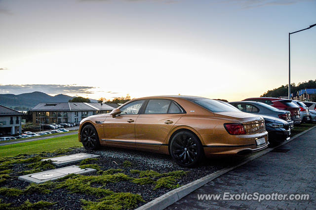 Bentley Flying Spur spotted in Karpacz, Poland