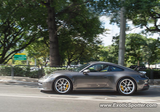 Porsche 911 GT3 spotted in São Paulo, SP, Brazil