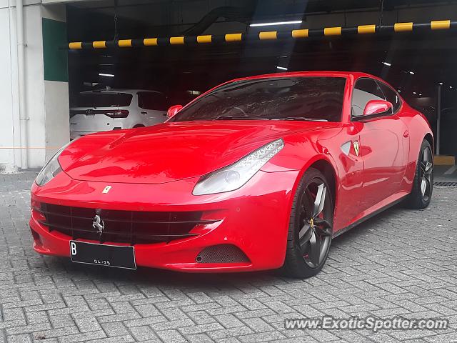 Ferrari FF spotted in Jakarta, Indonesia