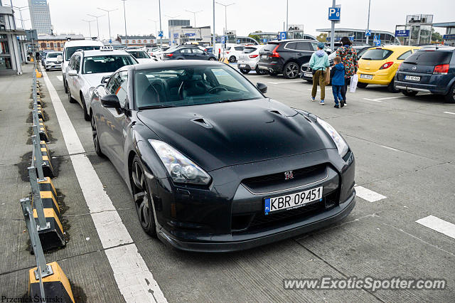 Nissan GT-R spotted in Krakow, Poland