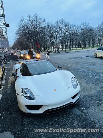 Porsche 918 Spyder spotted in Paris, France