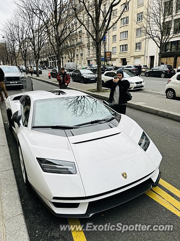 Lamborghini Countach spotted in Paris, France