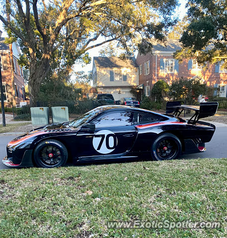 Porsche 911 GT2 spotted in Jacksonville, Florida