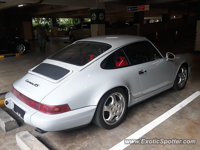 Porsche 911 spotted in Jakarta, Indonesia