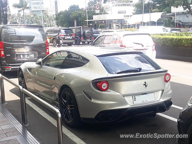 Ferrari FF spotted in Jakarta, Indonesia