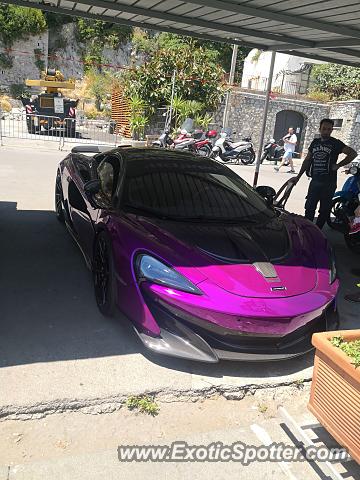 Mclaren 600LT spotted in Amalfi, Italy