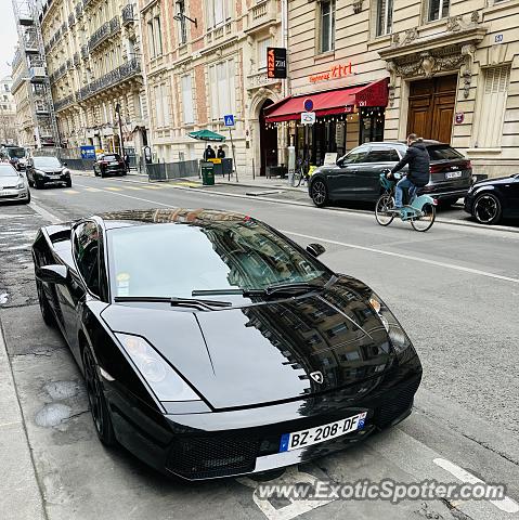 Lamborghini Gallardo spotted in Paris, France