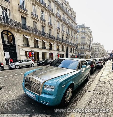 Rolls-Royce Phantom spotted in Paris, France