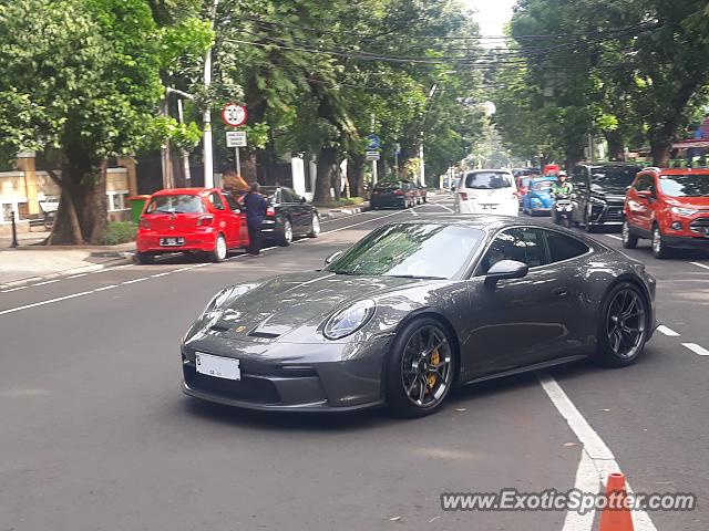 Porsche 911 GT3 spotted in Jakarta, Indonesia
