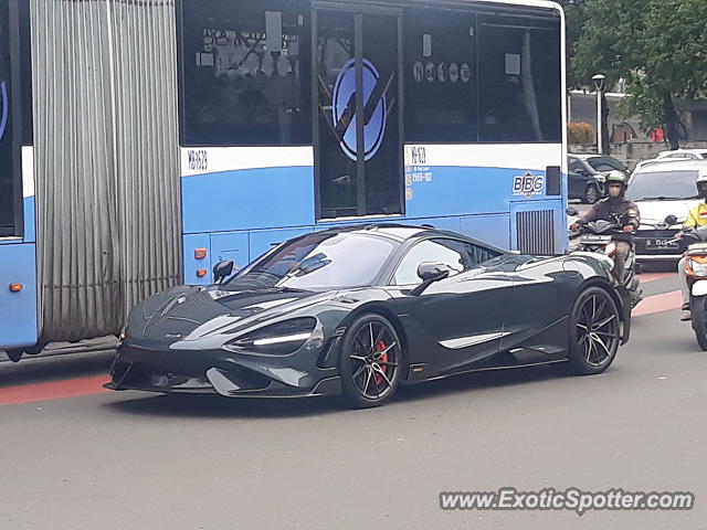 Mclaren 765LT spotted in Jakarta, Indonesia