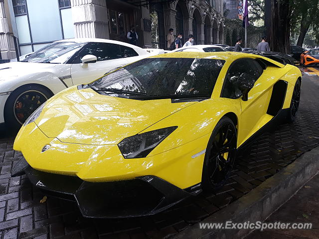 Lamborghini Aventador spotted in Jakarta, Indonesia