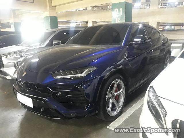 Lamborghini Urus spotted in Jakarta, Indonesia