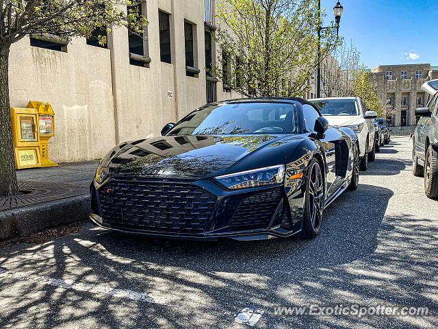 Audi R8 spotted in Asheville, North Carolina