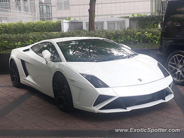 Lamborghini Gallardo spotted in Jakarta, Indonesia