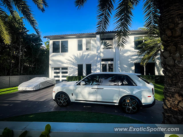 Rolls-Royce Cullinan spotted in Golden Beach, Florida