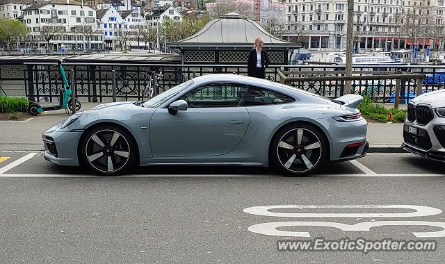 Porsche 911 GT3 spotted in Zurich, Switzerland