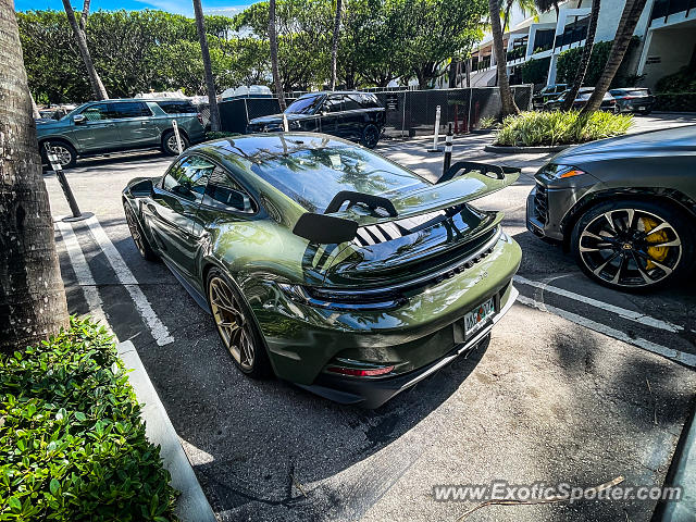 Porsche 911 GT3 spotted in Bal Habour, Florida