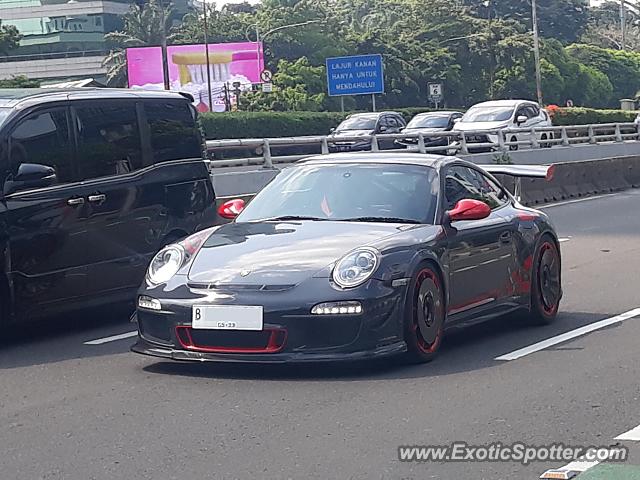Porsche 911 GT3 spotted in Jakarta, Indonesia
