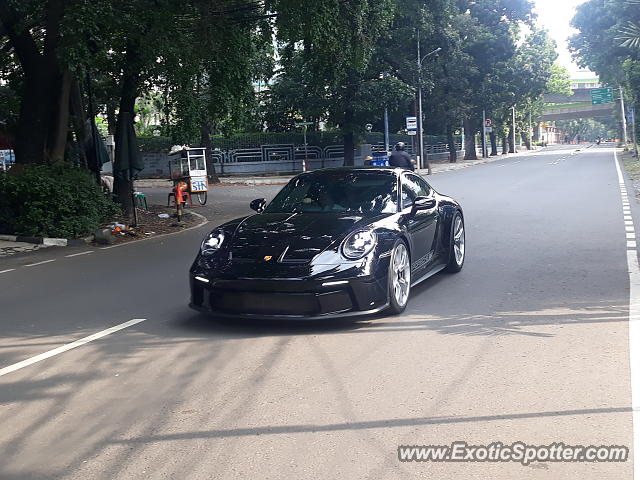 Porsche 911 GT3 spotted in Jakarta, Indonesia