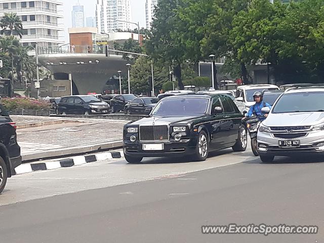 Rolls-Royce Phantom spotted in Jakarta, Indonesia