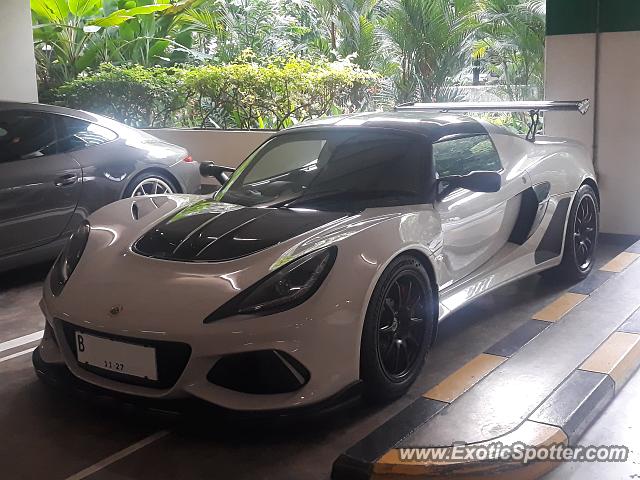 Lotus Exige spotted in Jakarta, Indonesia