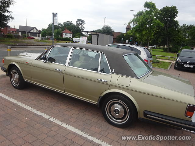 Rolls-Royce Silver Spur spotted in Partington, United Kingdom