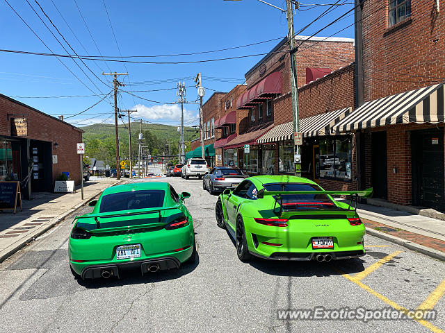 Porsche Cayman GT4 spotted in Brevard, North Carolina