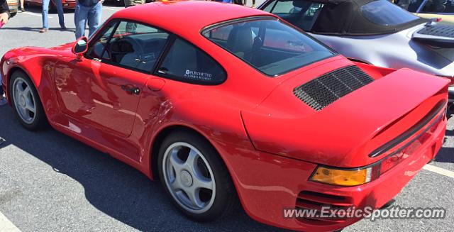 Porsche 959 spotted in Ocean City, Maryland