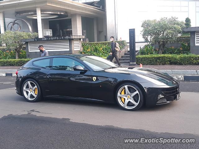 Ferrari FF spotted in Jakarta, Indonesia