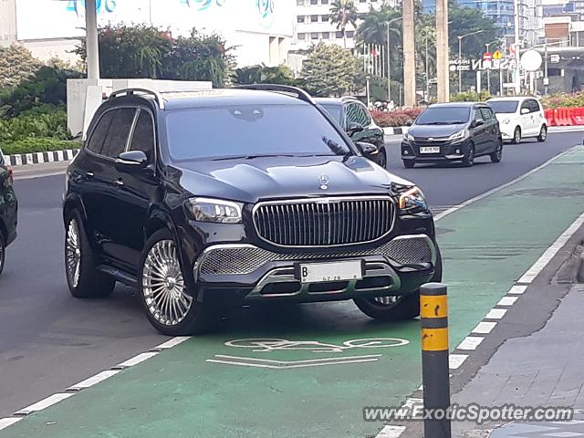 Mercedes Maybach spotted in Jakarta, Indonesia