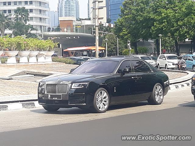 Rolls-Royce Ghost spotted in Jakarta, Indonesia