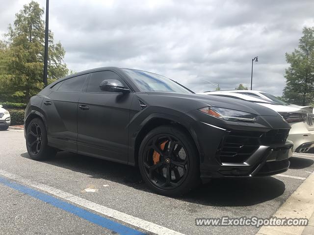 Lamborghini Urus spotted in Jacksonville, Florida