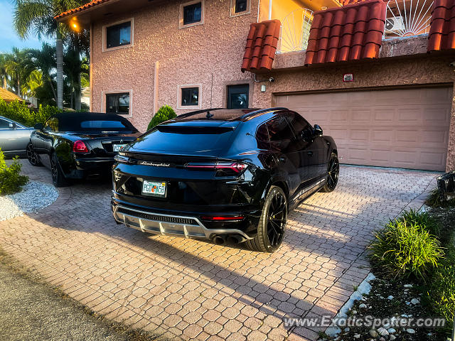 Lamborghini Urus spotted in Hollywood, Florida