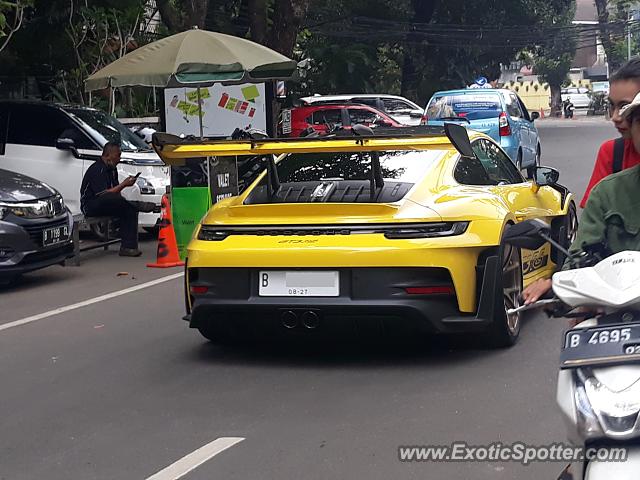Porsche 911 GT3 spotted in Jakarta, Indonesia