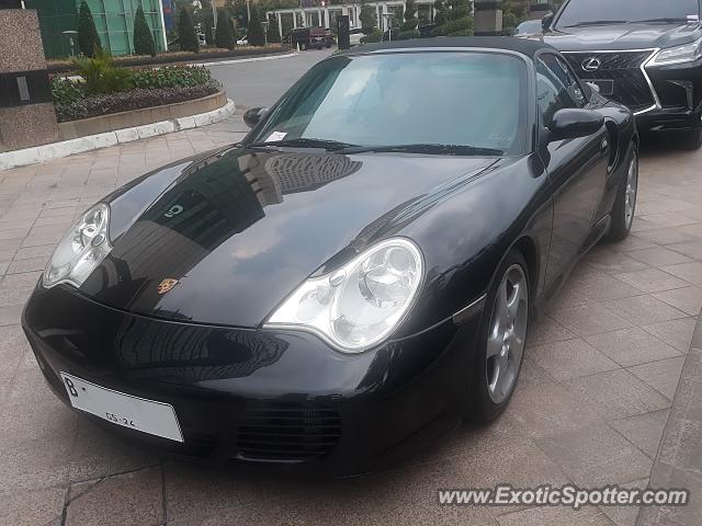 Porsche 911 Turbo spotted in Jakarta, Indonesia