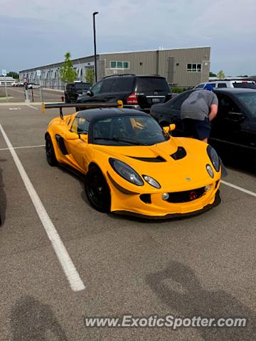 Lotus Elise spotted in Pontiac, Michigan