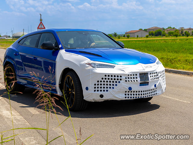 Lamborghini Urus spotted in Sant'Agata, Italy