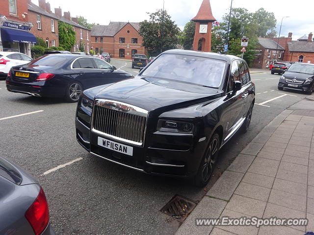 Rolls-Royce Cullinan spotted in Hale, United Kingdom