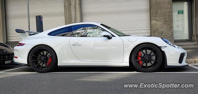Porsche 911 GT3 spotted in Zurich, Switzerland