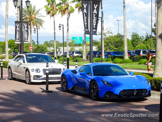 Bentley Flying Spur spotted in Jacksonville, Florida
