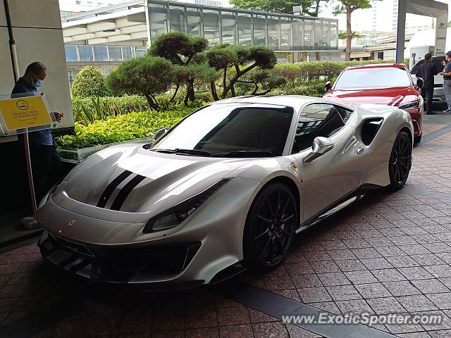 Ferrari 488 GTB spotted in Jakarta, Indonesia