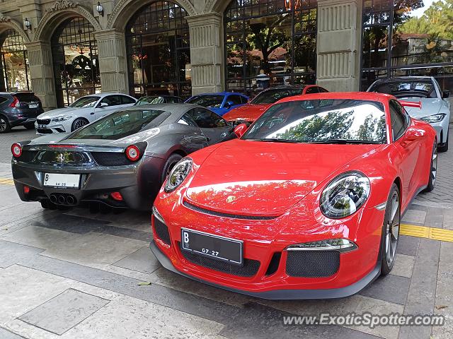 Porsche 911 GT3 spotted in Jakarta, Indonesia