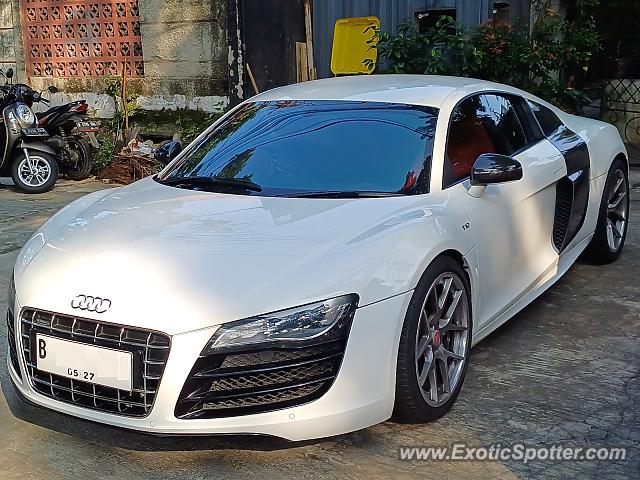 Audi R8 spotted in Jakarta, Indonesia
