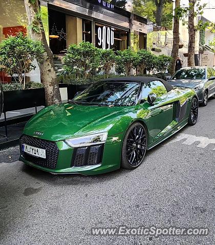Audi R8 spotted in Tehran, Iran