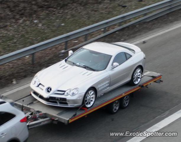 Mercedes SLR spotted in Motoway, Germany